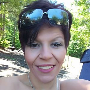 Meet your Posher, Zina